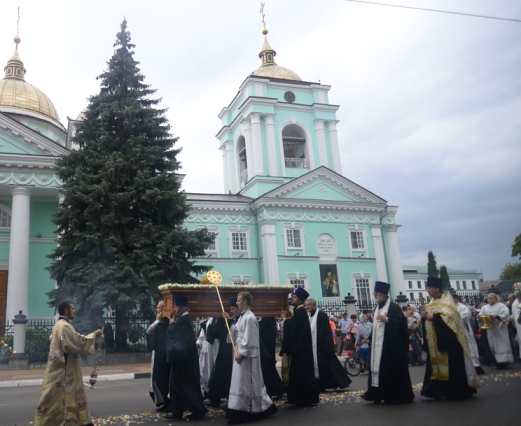 Праздник Преображения Господня объединил в молитве сотни белгородцев