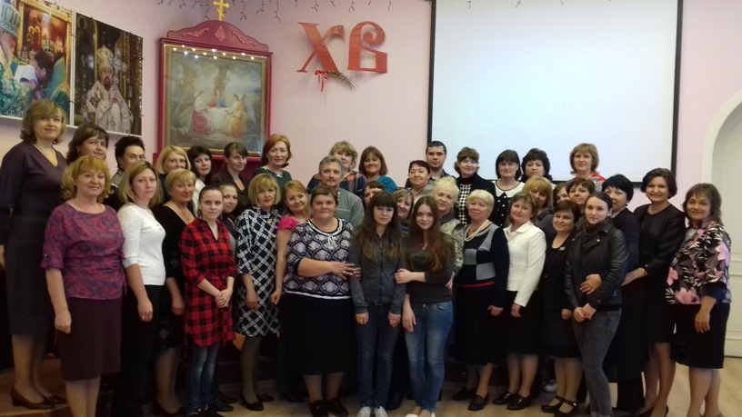 46 педагогов области получили свидетельства об окончании годичных курсов «Основы православной педагогики» 46 педагогов области получили свидетельства об окончании годичных курсов «Основы православной педагогики»