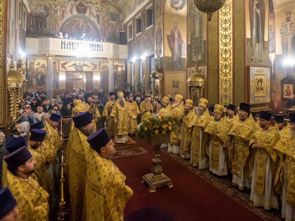 Богослужения в день преставления свт.Иоасафа Белгородского Богослужения в день преставления свт.Иоасафа Белгородского
